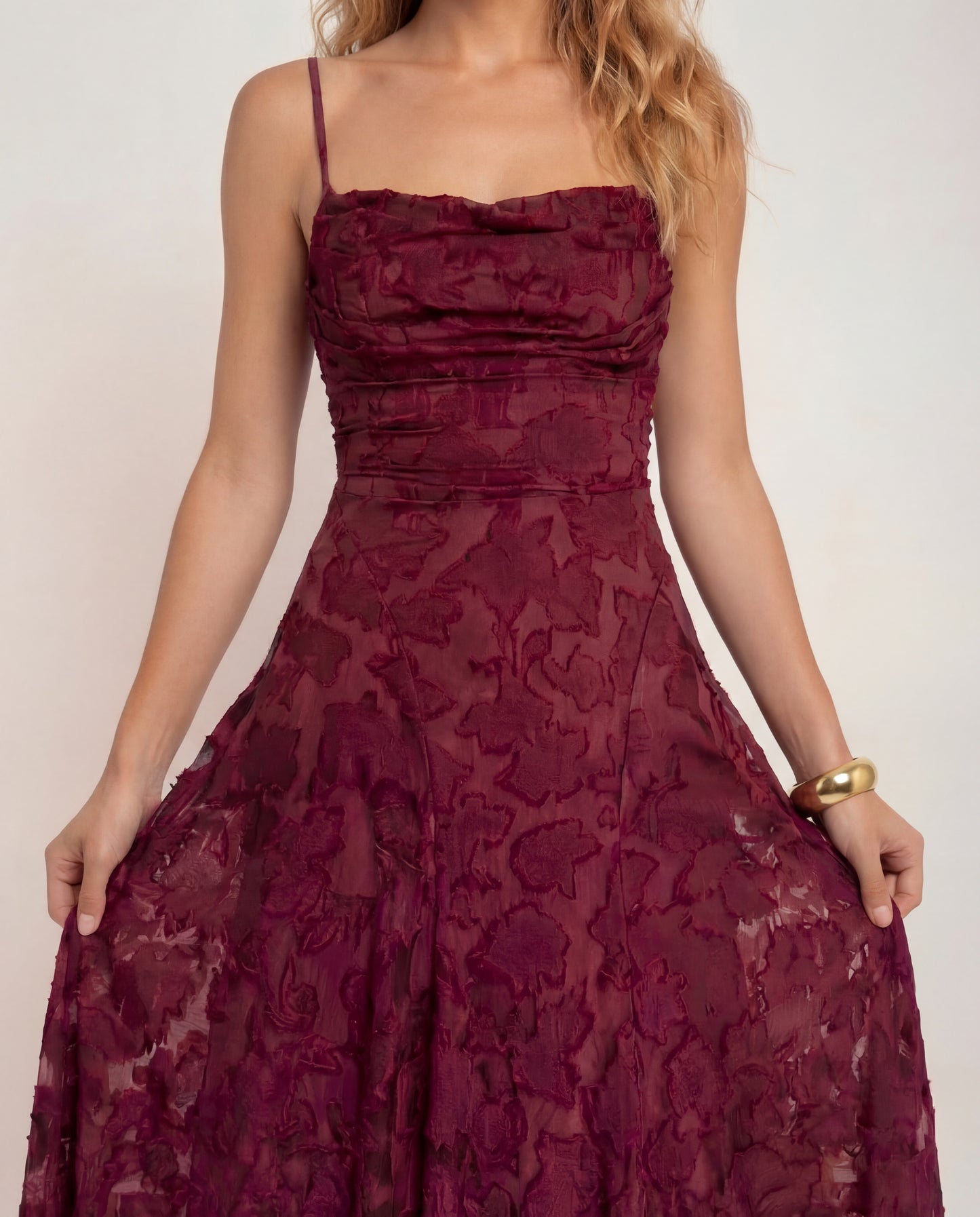 Mabel | Backless Lace Maxi Dress