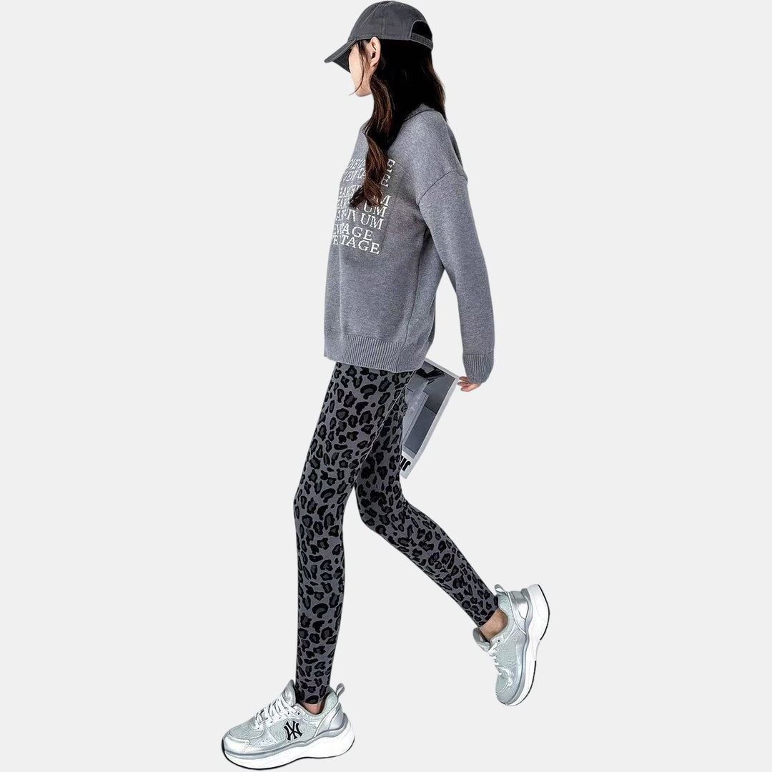 Side view walking fit