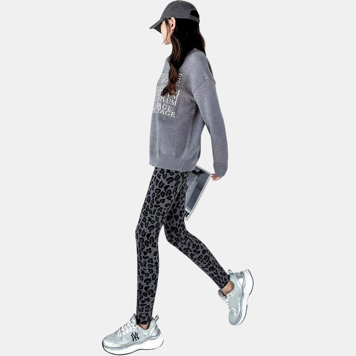 Side view walking fit