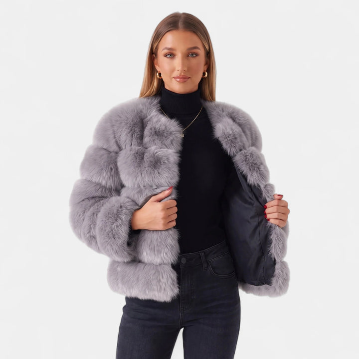 Women's Oversized Short Faux Fur Coat, Relaxed Fit