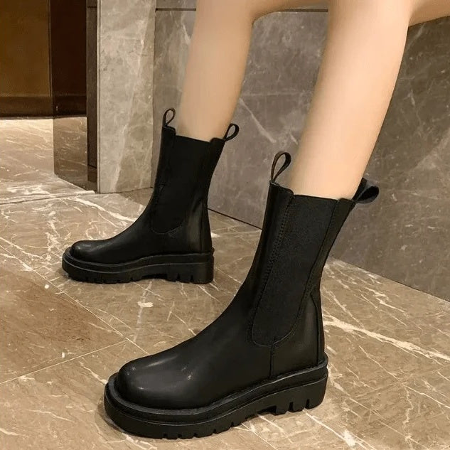 Women's Leather Chelsea Boots, Pull Tabs Rounded Toe