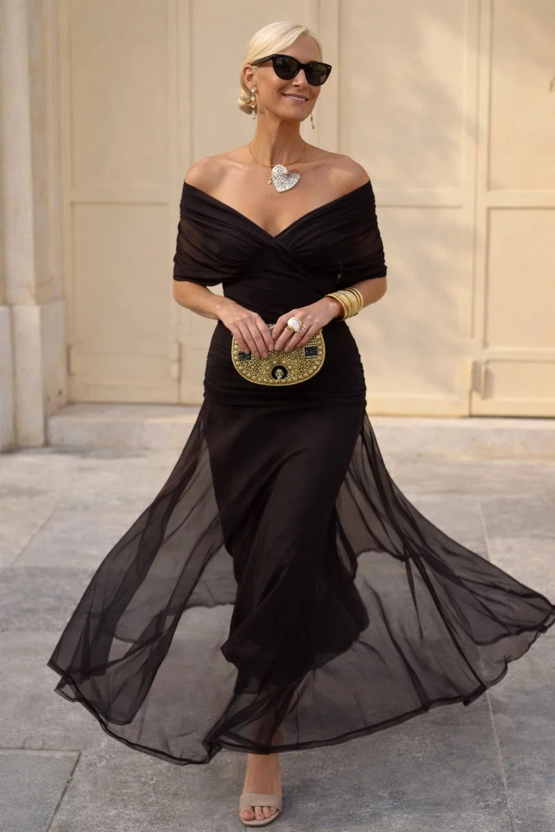 Women's Holiday Cocktail Dress in black