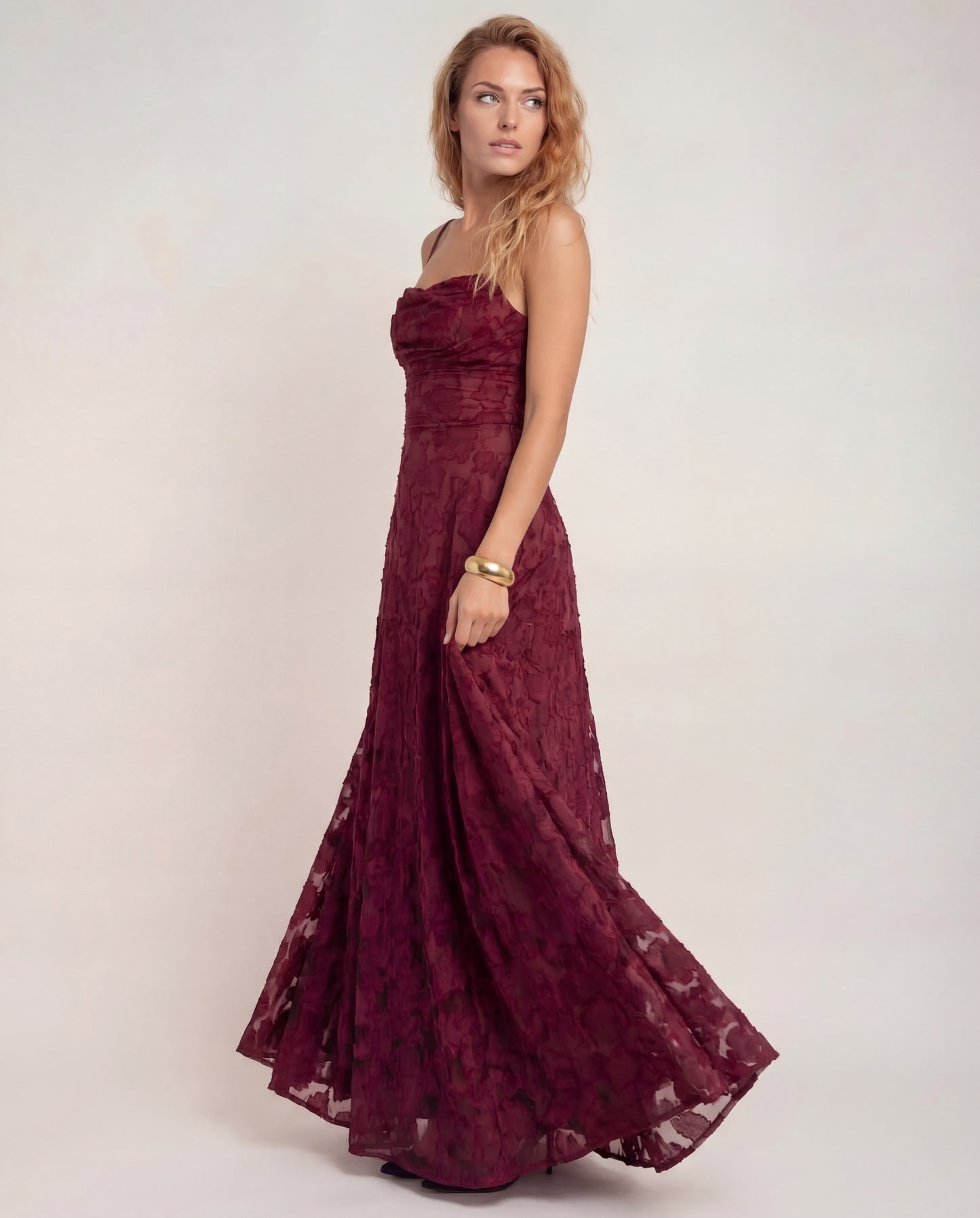 Mabel | Backless Lace Maxi Dress