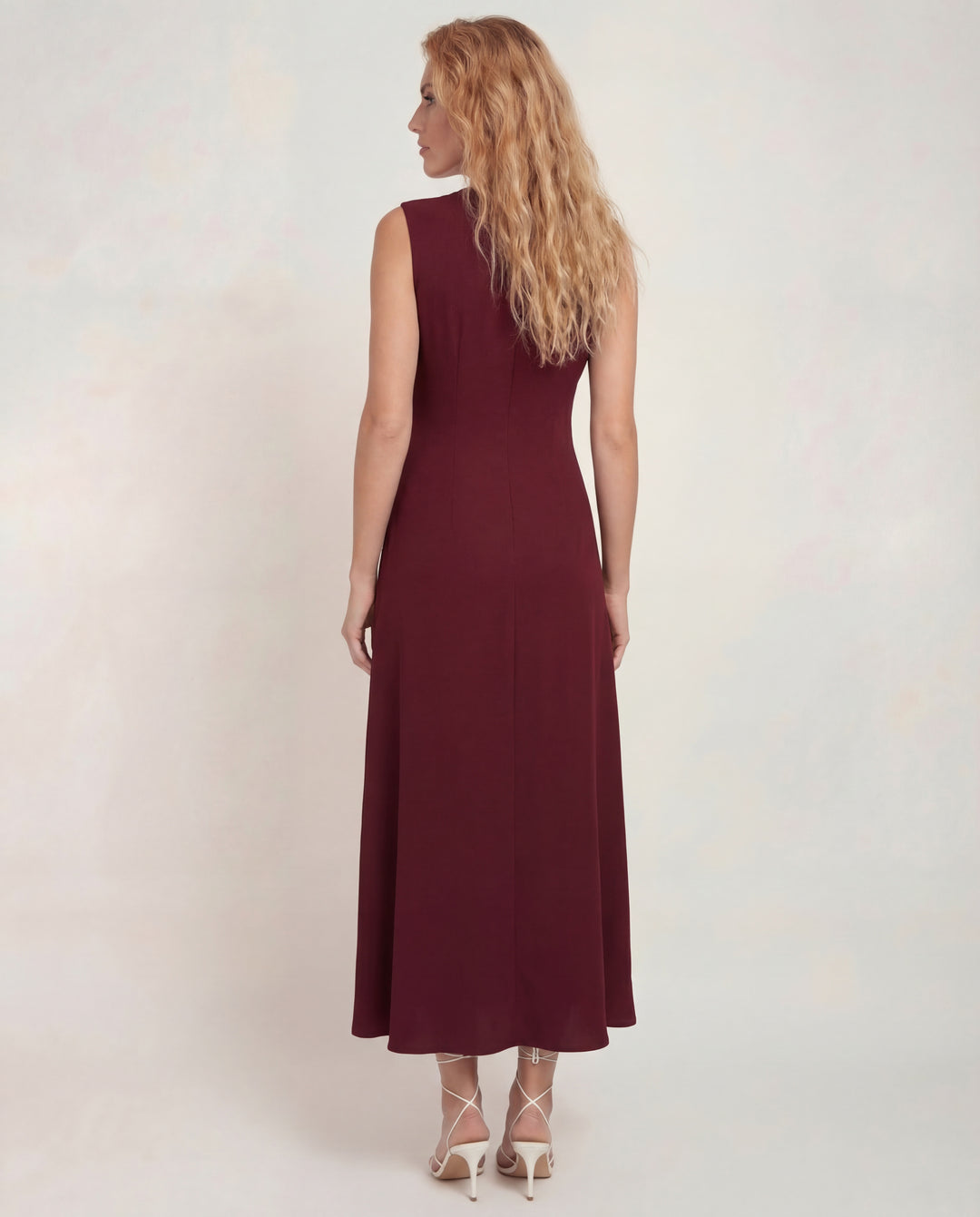 Reese | Sleeveless Round Neck Maxi Dress
